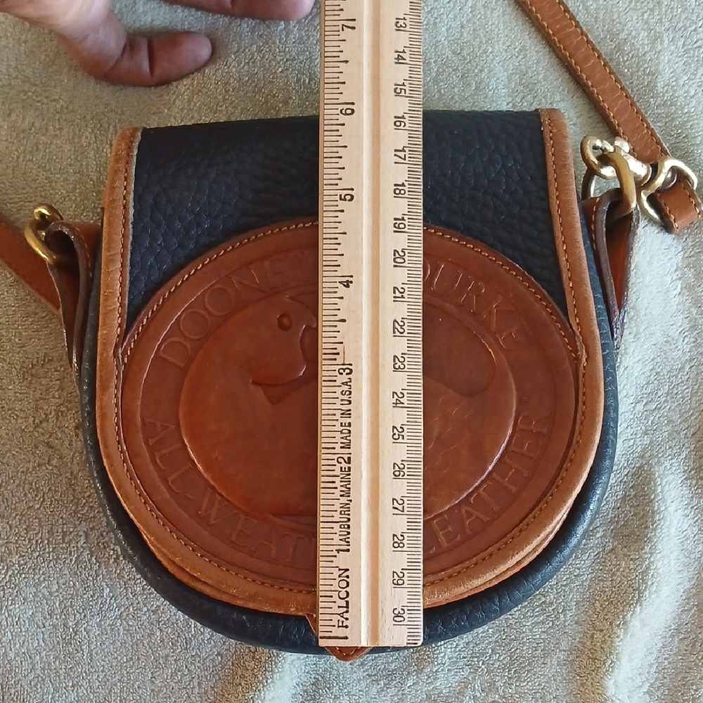 Dooney & Bourke "Big Duck" AWL Crossbody Bag (Vintage) - Picture 8 of 14
